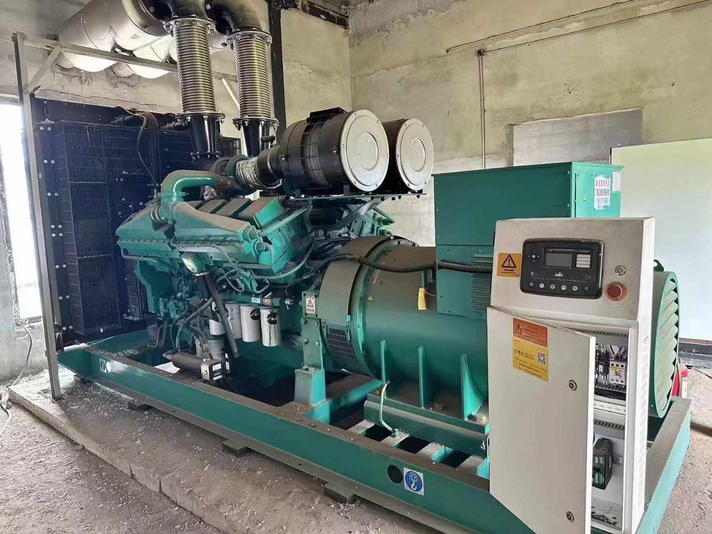 广灵无功补偿装置的性能评估需要考虑哪些因素？