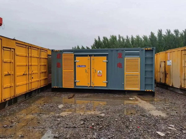 广灵柴油发电机如何判断干式空气滤清器是否需要更换？